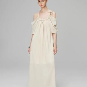 ชุดเดรสผ้าลินินสไตล์ฝรั่งเศสแบบสายคล้องคอ สวยหรู ใส่สบาย เหมาะสำหรับวันหยุดพักผ่อนช่วงฤดูร้อน - Product Image 4