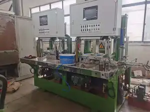 Equipo máquina de corte de brazo oscilante máquina de fundición de lingotes de aluminio máquina de fundición de metal de fundición al vacío