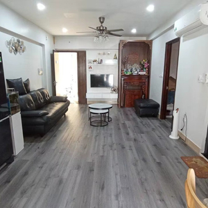 Plancher SPC, plancher LVP, planche de vinyle fabriquée au Vietnam - Product Image 1