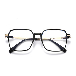 Lunettes de soleil unisexes à changement de couleur, monture en tôle, verres PC, protection anti-radiation et anti-lumière bleue pour hommes et femmes 811 - Product Image 2