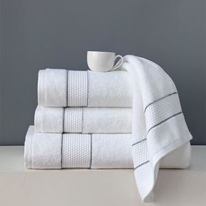 Toalla de Baño y Cara de Algodón Puro Turco Extra Grande de Lujo para Hotel, 500-600G/M², Bordada y Personalizada, en Oferta - Product Image 2