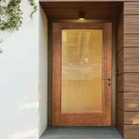 Porte d'entrée en bois massif sur mesure, porte d'entrée moderne en bois avec panneau de verre fin pour les maisons