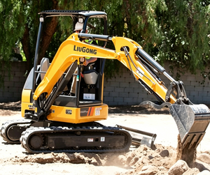 Mini-excavatrice sur chenilles Liugong 9027F de 2700 kg, à braquage zéro, hydraulique, pour travaux municipaux et agricoles - Product Image 1