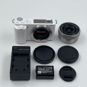 Cámara <span class=keywords><strong>Sony</strong></span> <span class=keywords><strong>ZV</strong></span>-<span class=keywords><strong>E10</strong></span> sin Espejo Usada con Lente de 16-50 mm, 24 MP, Cámara para Creación de Contenido 4K, 1 Año de Garantía - Product Image 5