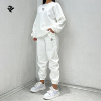 Ensemble de survêtement personnalisé pour femme – Collection Automne 2026 – Tenue décontractée avec sweat-shirt et pantalon large
