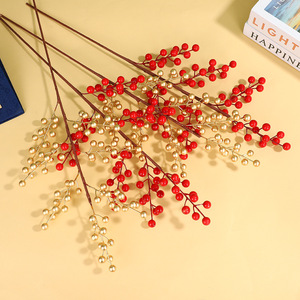 ผลไม้จำลองสีแดงไล่เฉดแบบเบอร์รี่ ดอกไม้ประดิษฐ์สำหรับตกแต่งตรุษจีน - Product Image 3