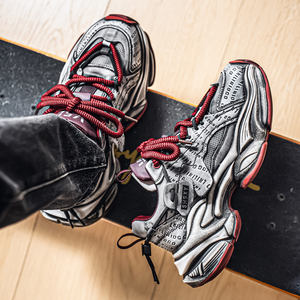 Chaussures de papa respirantes pour hommes, style vintage, gris-rouge, à semelle épaisse, de haute qualité, pour la marche et les loisirs - Product Image 3
