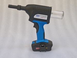 Riveteuse électrique de haute précision VBRG-64 pour l'installation de rivets à rainure annulaire, spéciale batteries au lithium - Product Image 6