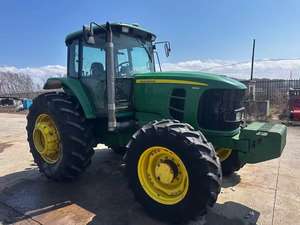 Tracteur JOHNN DEERE 1654 d'occasion en stock tracteurs très vendus tracteur à pied équipement agricole 152 HP - Product Image 4