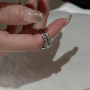 Boucles d'oreilles Wenchi en argent pur S925 avec zircon géométrique, design simple et élégant, style français, design de niche, luxe léger, cristal vintage - Product Image 4