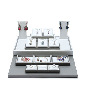 Venta Directa de Fábrica: Bandeja Gris para Joyería, Exhibidor de Collares Personalizado, Bandeja de Terciopelo Gris de Lujo para Anillos - Product Image 3