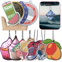 Parfum super fort et durable désodorisant de voiture en papier anime au design personnalisé Différentes odeurs désodorisant de voiture personnalisé avec logo