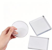 Présentoirs carrés en acrylique transparent, supports en blocs cubiques transparents pour bijoux, mini-figurines, cosmétiques et vitrines de vente au détail