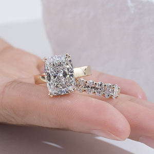 Anillo de Lujo con Diamante Sintético Cultivado en Laboratorio, Corte Cojín, Oro Sólido de 14K, Certificado IGI, para Mujer, Modelo MSR-2051 - Product Image 4