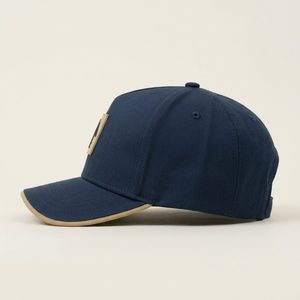 Tout-en-un : Casquette décontractée à visière incurvée avec logo en caoutchouc, casquette 5 panneaux A-Frame, casquette snapback avec logo personnalisé en patch PVC - Product Image 4