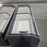 Réfrigérateur sous comptoir avec dessus en verre incurvé, verre Low-E, tubes en cuivre R290, panneau numérique, éclairage LED, pour supermarché commercial