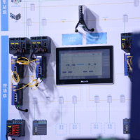 Écran tactile industriel LicOS 4,3 pouces 800x480 Cortex-A7 Ethernet IP65, prend en charge plus de 400 protocoles pour l'automatisation des usines PLC