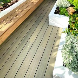 Tarima de Madera Compuesta para Exteriores, Resistente al Agua, para Piscinas, Terrazas y Jardines - Product Image 3