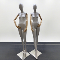 Mannequin d'athlète de sport Mannequins de yoga factices pour le corps entier Modèles d'affichage de fenêtre