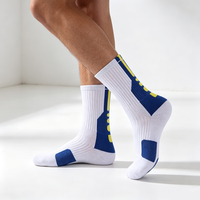 Chaussettes de basketball personnalisées, épaisses, en tissu éponge, antidérapantes, chaussettes de sport athlétiques, absorbant la transpiration, durables, chaussettes de sport de haute qualité, vente en gros OEM ODM