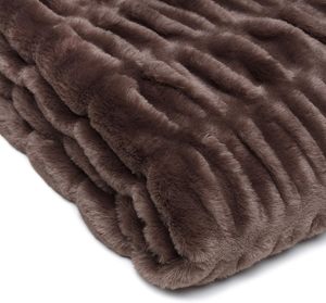 Chăn lông giả thỏ, chất liệu lông giả xếp ly đôi, sang trọng, mềm mại, hai mặt, chất liệu lông chồn, kích thước 60 x 72 inch, màu sa mạc - Product Image 4