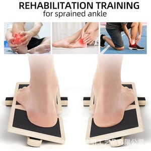 Tabla de Equilibrio de Madera, Estirador de Pies Antideslizante, Corrector de Postura para Yoga, Pilates y Ballet, Color Madera Natural - Product Image 5