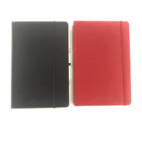 Agenda rigide avec pochette intérieure, logo personnalisé en relief, stylo et fournitures de journalisation