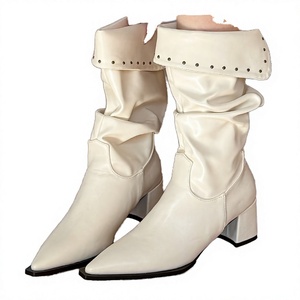 Botines de tacón grueso con punta en pico para mujer, estilo vintage, casuales, para otoño e invierno - Product Image 2