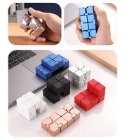 Cubo Mágico Ilimitado al por Mayor, Gadget Educativo Versátil para Aliviar el Estrés, Juguete Antiestrés para Adultos, Modelo de Aleación Estilo Flip