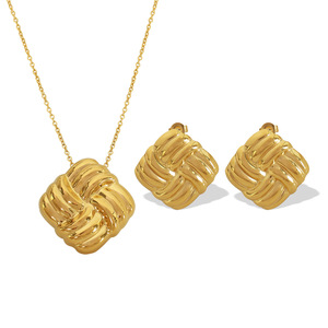 ชุดต่างหูและสร้อยคอทองคำทรงเรขาคณิตสำหรับผู้หญิงสวมใส่ทุกวัน - Product Image 5