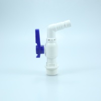 PVC blanc robinet de jardin machine à laver santé robinets d'eau en plastique bibcock raccords de tuyauterie robinet d'eau robinet bleu vanne d'angle
