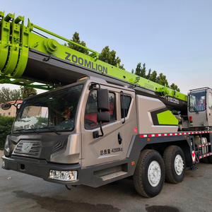 Grue hydraulique d'occasion Zoomlion ZTC500 de 50 tonnes, haute performance - Product Image 1