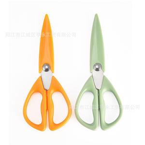 กรรไกรครัวสแตนเลสหยางเจียง สำหรับงานหนักอเนกประสงค์ ใช้ตัดเนื้อ อาหารทะเล บาร์บีคิว สีเขียวและสีดำ รุ่น C3 - Product Image 5