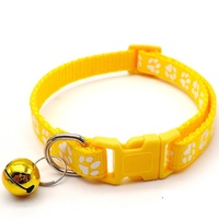 Collier pour animaux de compagnie avec clochette, style dessin animé, pour chats et chiens, réglable, motif patte, best-seller transfrontalier, boucle de sécurité, vente en gros en stock