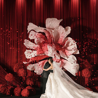 Installation artistique géante en papier de luxe faite à la main, personnalisable en couleur et en taille, écologique, durable, pour la décoration de mariages et d'événements