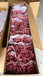 H-994 Rosa Artificiale Bianca di Alta Qualità con Testa Grande e Effetto Realistico per Decorazioni di Matrimoni, Tavoli, Casa, Feste ed Eventi - Product Image 5