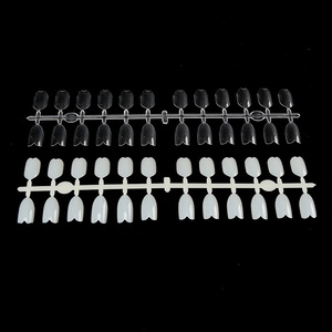 Nuancier de Couleurs pour Ongles en Forme de M, 24 Couleurs, Échantillons Transparents pour Vernis à Ongles, 10 Pièces par Sachet - Product Image 4
