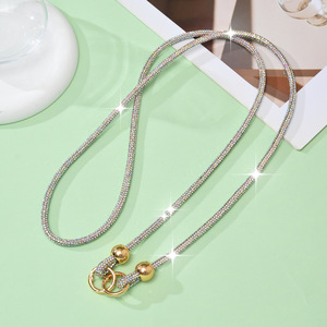 Cinturino per <span class=keywords><strong>Telefono</strong></span> con Cristalli Glitterati e Strass, Laccetto Bling per Cellulare, Cordino a <span class=keywords><strong>Tracolla</strong></span> per Smartphone - Product Image 4