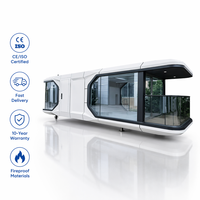 Capsule d'hôtel modulaire personnalisable à 2 chambres avec cuisine et salle de bain spacieuses, idéale pour l'habitation en conteneur maritime