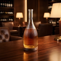 Bouteille de whisky en verre personnalisée en gros, forme sur mesure, 750 ml, 500 ml avec bouchon en verre, articles de bar haut de gamme, approvisionnement en gros
