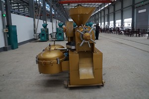 Machine d'extraction à froid et à chaud Guangxin YZLXQ140 pour l'usine <span class=keywords><strong>de</strong></span> fabrication d'arachides, <span class=keywords><strong>de</strong></span> soja, <span class=keywords><strong>de</strong></span> graines <span class=keywords><strong>de</strong></span> <span class=keywords><strong>tournesol</strong></span>, <span class=keywords><strong>de</strong></span> lin et <span class=keywords><strong>de</strong></span> noix - Product Image 2