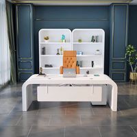 Bureau d'ordinateur moderne de luxe en verre, poste de travail avec verre trempé et design imperméable