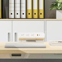 Enchufe de Mesa OMNI con Protección Contra Sobretensiones, con 3 Tomas de Corriente y 3 Puertos USB para Uso en Oficinas y Hospitales