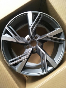 Rueda de vehículo de aleación de aluminio forjado de cinco radios con superficie mecanizada premium, llanta de repuesto para automóvil, adecuada para la serie Audi RS de pasajeros. - Product Image 5