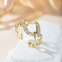 Anillo Abierto de Cadena Dorada Chic y Moderno con Circonitas Rosas Brillantes, Ajustable, Joyería de Moda, Regalo para Damas