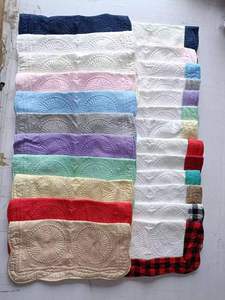 Coperta trapuntata leggera in cotone con monogramma a festoni in rilievo, coperta trapuntata per neonati, coperta per bambini - Product Image 5