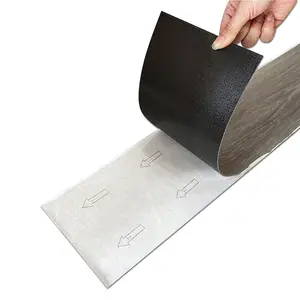 럭셔리 LVT 자체 접착 바닥 슈퍼 인성 비닐 바닥 판자 타일 PVC 껍질 및 스틱 바닥
