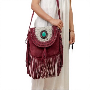 Bolso Bandolera Bohemio 2026, 100% Cuero Genuino, con Flecos y Decoración de Piedras Turquesa, para Uso Diario de Mujeres - Product Image 2