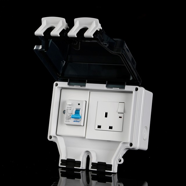 IGERCN IP66 240V 13A British Standard Industrial Copper Waterproof Electrical Plug with NFC Function for Hospital Use