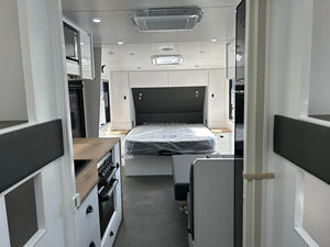 Rimorchi da viaggio camper doppio asse <span class=keywords><strong>caravan</strong></span> per la vendita off road hard top campeggio hardtop offroad <span class=keywords><strong>caravan</strong></span> con bagno - Product Image 4